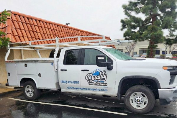 Quality Garage Door Repair Truck Kitsap