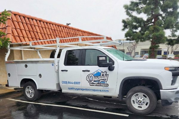 Quality Garage Door Repair Truck Tacoma