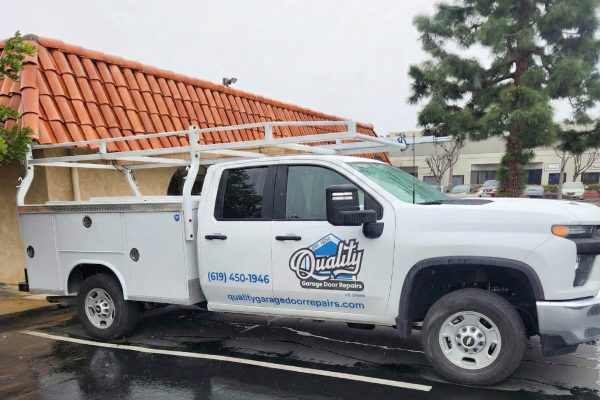 Quality Garage Door Repair Truck22